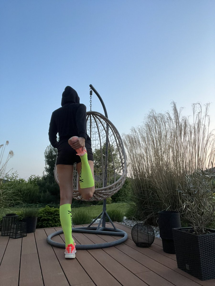 ForkJane's tweet photo. Není to špatný, se před spaním trochu protáhnout✨😉
Někdy chodím běhat jen proto, aby mi ze všech těch informací, který musím denně vstřebat a množství rozhodnutí, který musím udělat, nebouchla hlava🤯🙉😃
#afterrunning https://t.co/JWQH6JKAV2