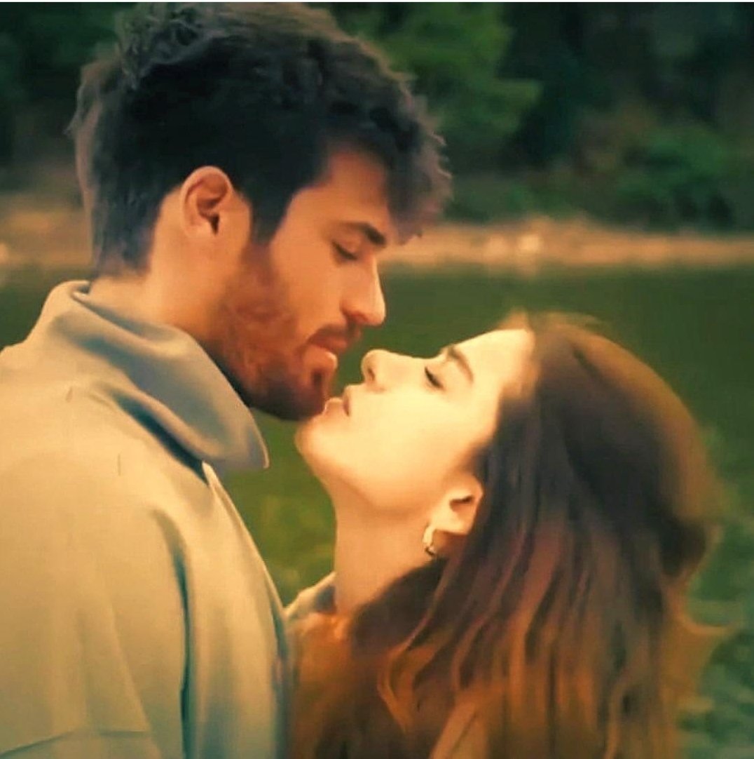 BelaTheGoat's tweet photo. The ship                 their pet

#BayYanlış #EzGür #theGOAT #CanYaman #ÖzgeGürel https://t.co/Tj7Acig2o2