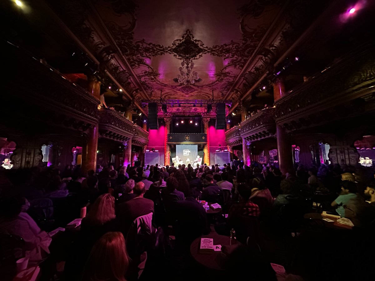 thinkincAU's tweet image. We just opened up our final release of tickets for our live on-stage event with Professor @PeterSinger tomorrow night at the Cooper Union in NYC! ft. @ajjacobs! Get yours: events.humanitix.com/peter-singer-ny

@peta @HumaneSociety @HSIGlobal @MercyForAnimals @HarperCollins