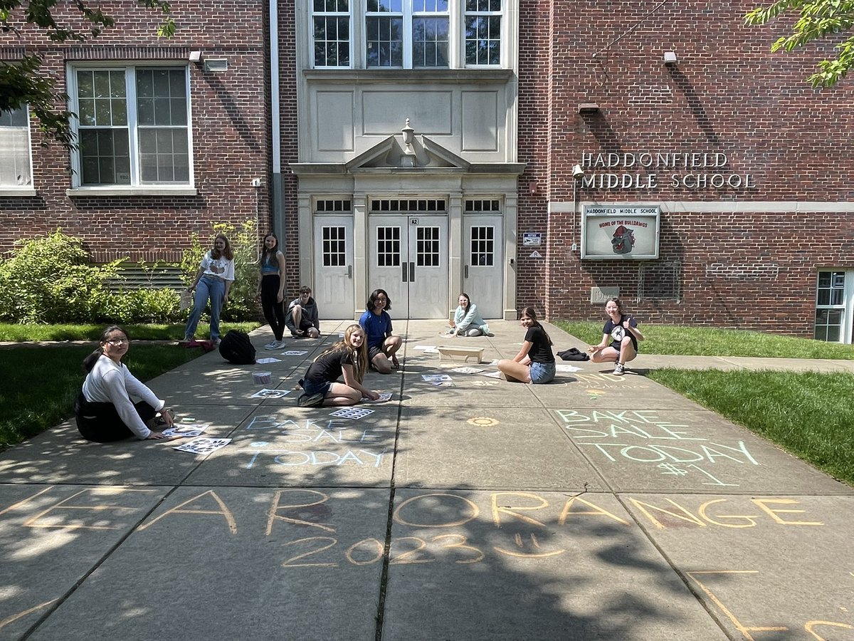 Daria Resnick tweet media