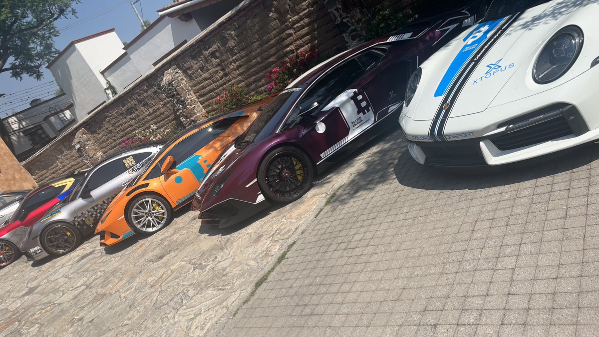 Hotelblagranja's tweet image. En #Tequisquiapan el #bashroadtourmx #Coches #altagama