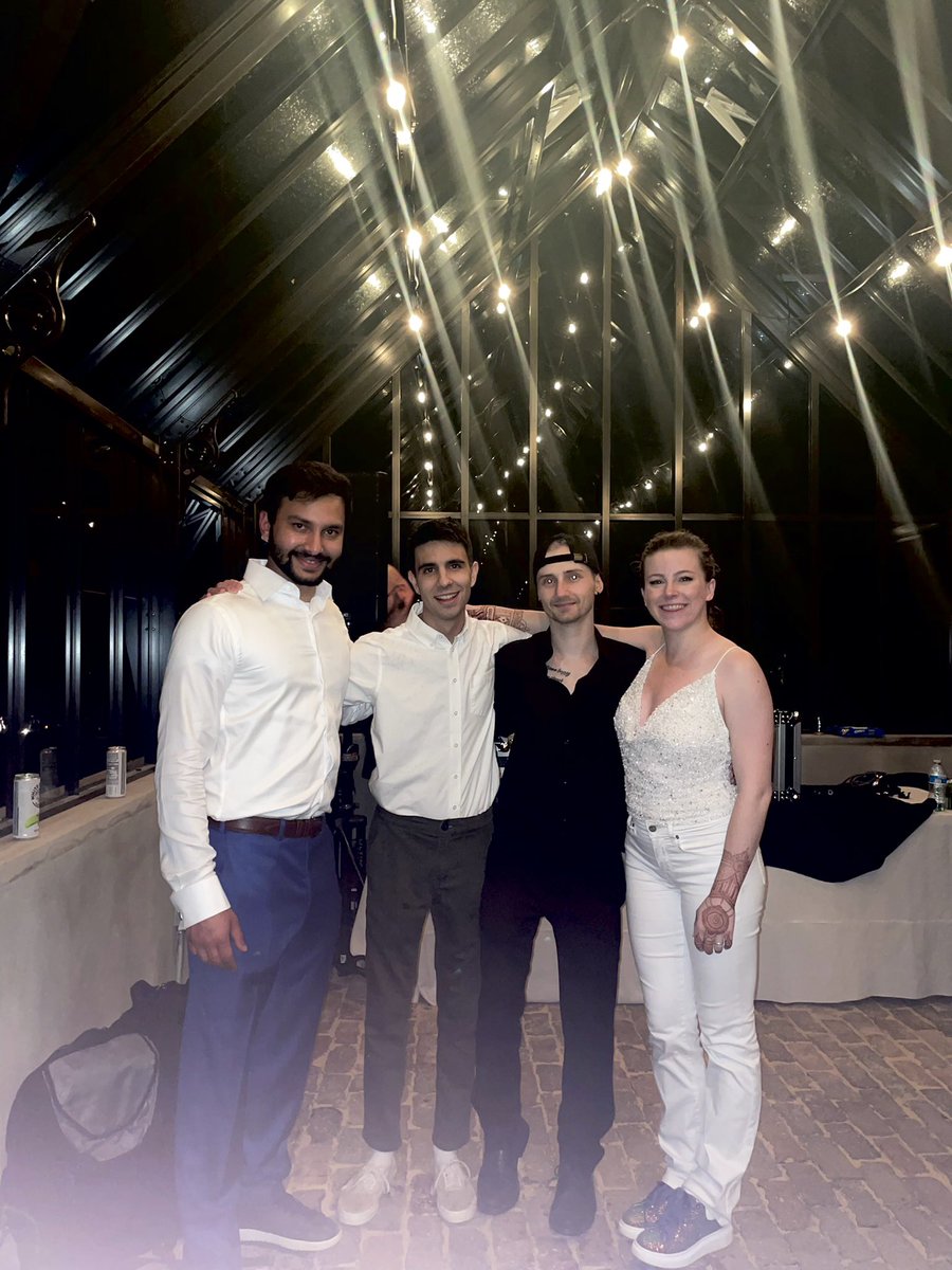 _lol_noob_'s tweet photo. I just got married. It was epic. 
To top it all off we finished the night with an EDM after party feat @caslowofficial 

We knew the music would be on point.  What we didn’t know was that the guys would be so chill. 

Thanks guys for helping us end our wedding week with a bang! https://t.co/WQAmozX7ad