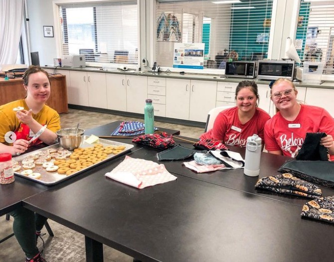 ICKCConnections's tweet image. Congratulations to our amazing students! 🎉👏🐶 We are thrilled to announce that they have not only hit, but exceeded all production goals for the month of May on our handmade dog bandanas and toys. We couldn't be more proud of them.

#madeinkc #handmade #dogbandanas