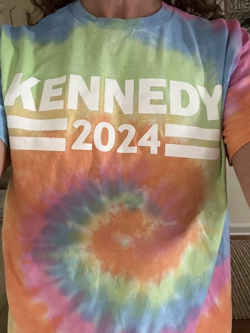 Rfk4POTUS's tweet image. "Come you #mastersofwar/You that build the big guns/You that build the death planes/You that build all the bombs/You that hide behind walls/You that hide behind desks/I just want you to know/I can see through your masks."
-Bob Dylan
#Kennedy24 #Peace #RFK