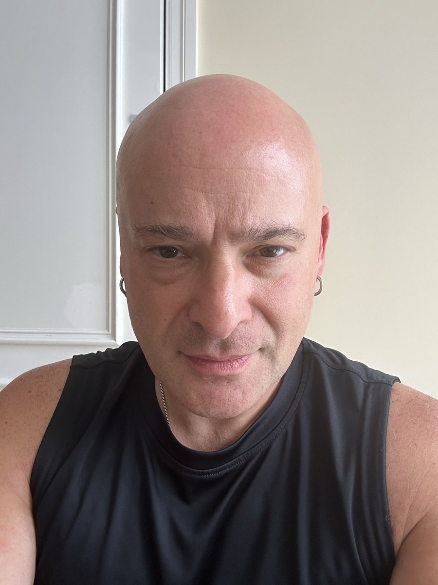 davidmdraiman's tweet photo. It’s BENIGN!!!! 🙌🏻🙌🏻🙌🏻🙌🏻

THANK GOD!!!! 

I may be performing with a sling for a while…but we’re coming for you Europe, USA, and the rest of the world. 

Time to remind everyone why we are who we are…
We are… @Disturbed 🤘🏻🙏🏻 https://t.co/anxyTNz43f