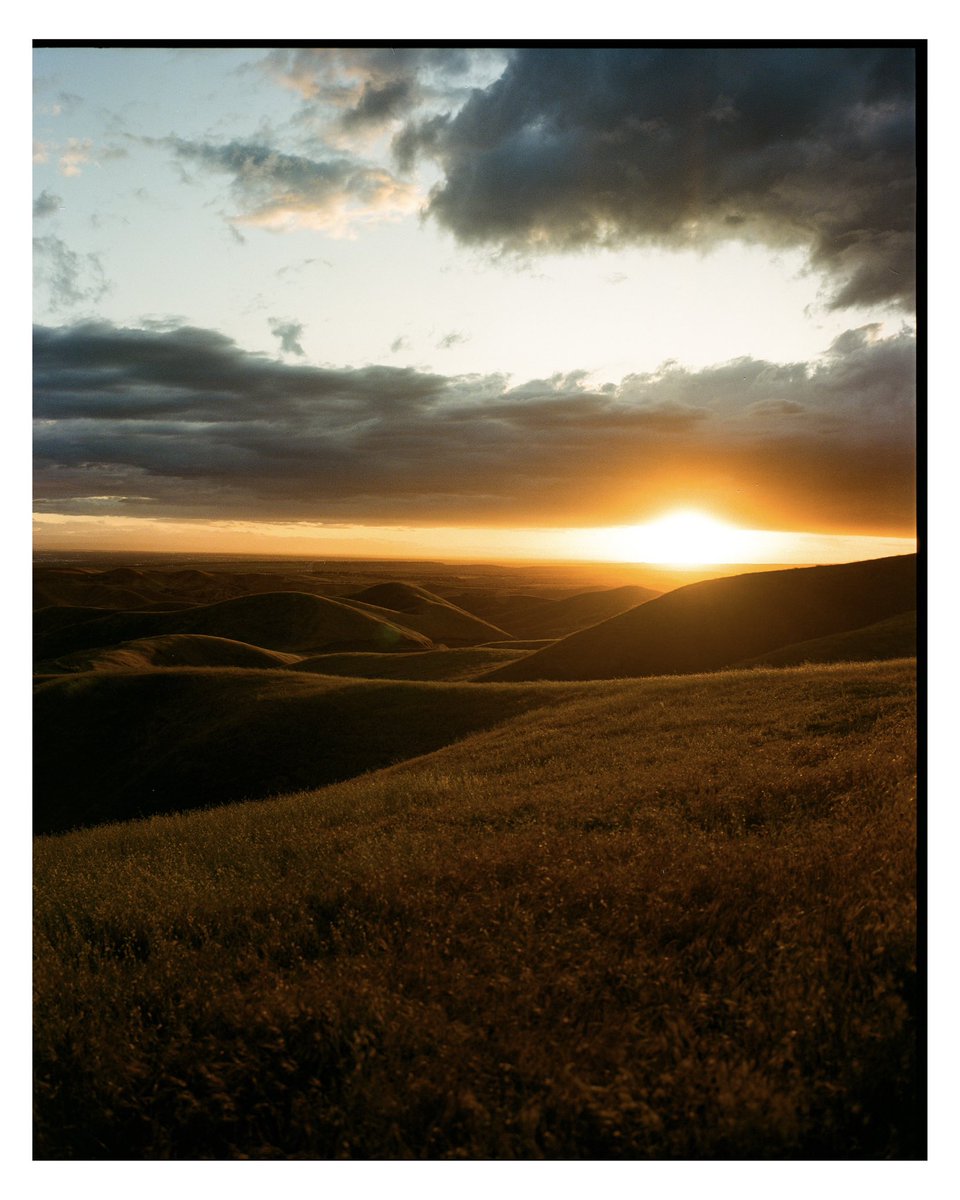 i took these photos 15 min within each other from a sunset in bakersfield ca, shot on portra 400 with mamiya 7.