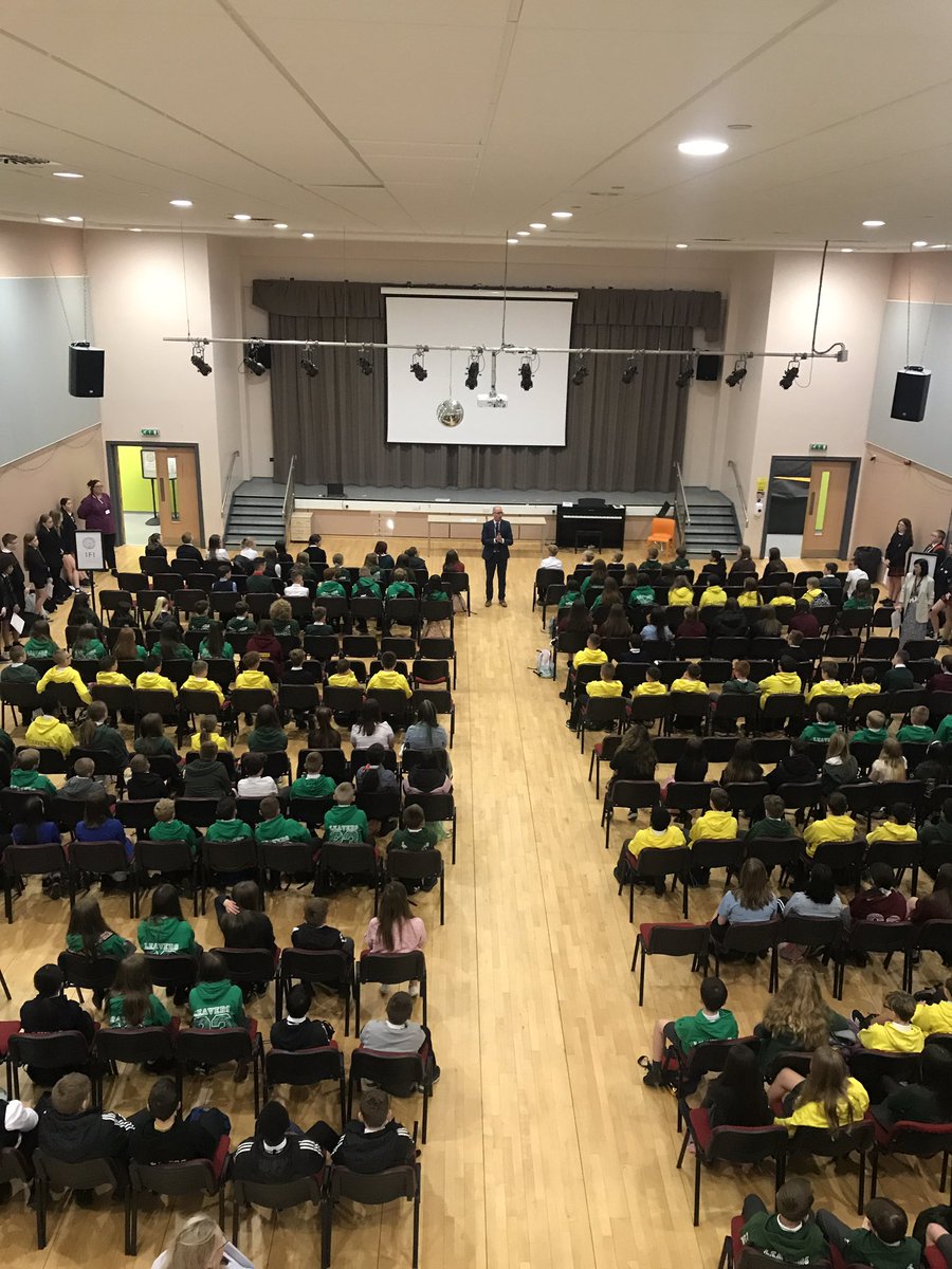 We were so excited to meet our new S1 today as part of their two-day induction. Lots of new learning and new friends! Another packed day tomorrow to look forward to!🐝🙌🏻🐝#learninginFAITHHOPELOVE #transition #P7s