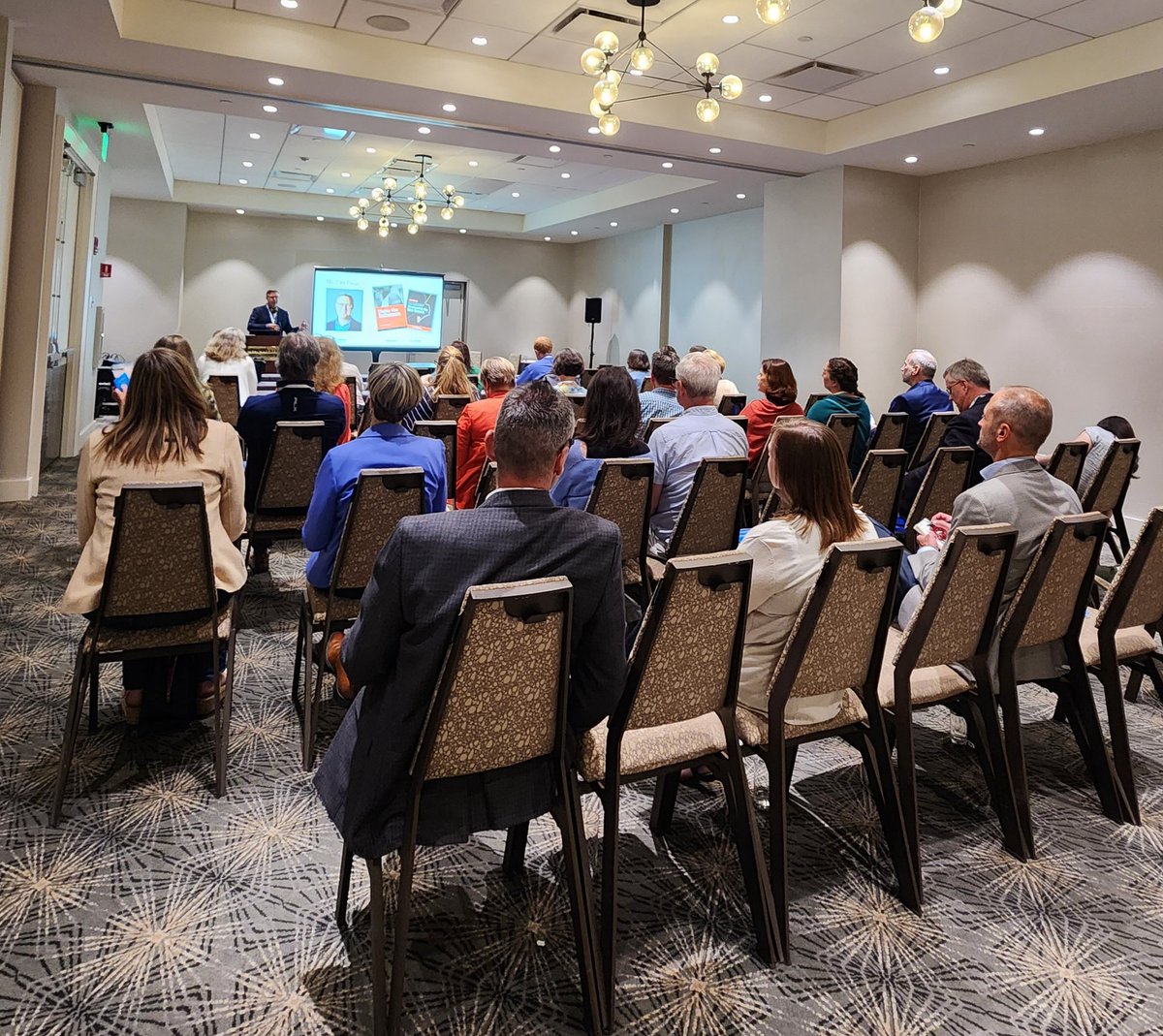 Happening now at #NESHCo! 

Making Brand and Recuitment Marketing Work Together with <a href="/PaulLeoFahey/">Paul Fahey™</a> 

<a href="/NESHCo/">NESHCo</a>