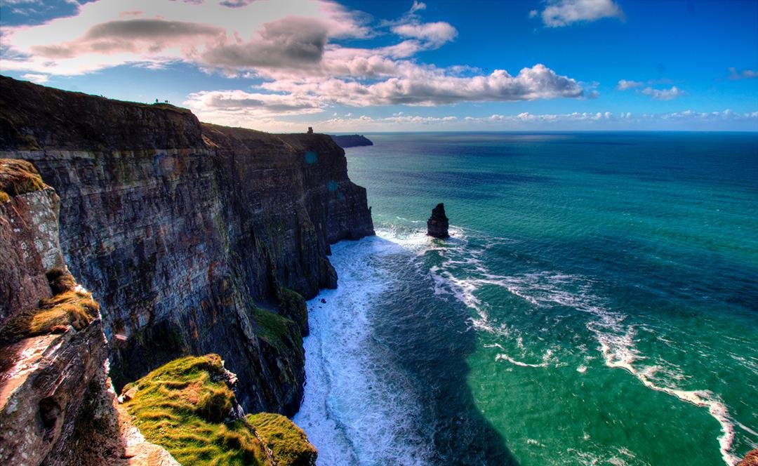 Will you be travelling to #Ireland this June? Make the most of your time with #KillarneyTour&Taxi! Plan your trip now and make unforgettable memories –Enquiry now 

bit.ly/3w8QCzK 

#Ireland #taxiservices