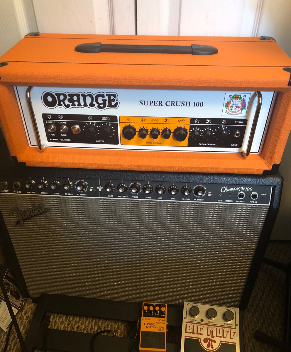 New amp day! Now all I gotta do is get me an Orange 4x12 cab and I’ll be set to go! (Don’t mind my pedalboard, it’s not set up or anything at the moment lol)