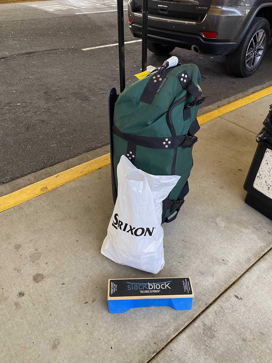 jackdunphy's tweet image. /@SlackBow Love carrying my SlackBlock™️ with me through the airport. 
Makes the wait worthwhile. 
#BalanceIsPower