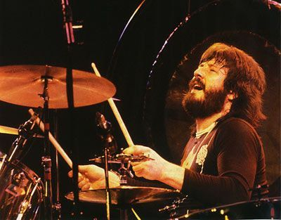 John Bonham. #LedZeppelin #JohnBonham returnofrock.com/the-best-drumm…