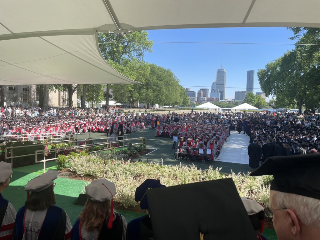 Happening now … @MITEngineering graduation with @lilajosnyder MechE’98. Strong representation from @MITMechE faculty @mitvaranasi @ajohnhart and @amoswinter