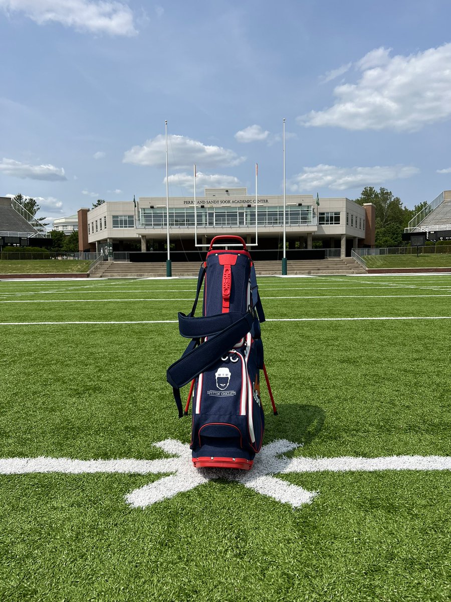 OhioSP's tweet image. Like, follow and retweet for a chance to win this Barstool, Labatt golf bag! #ohiouniversity #bobcats #img