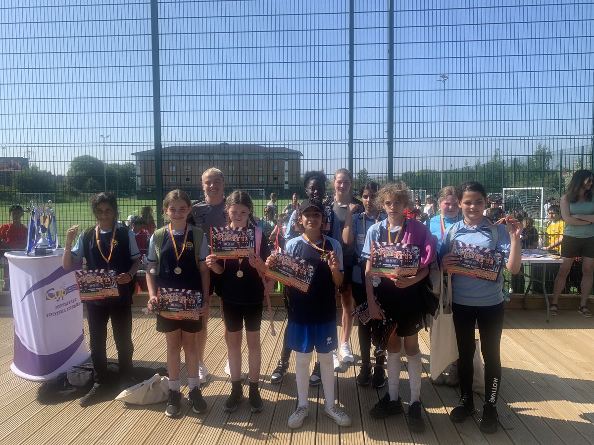 MrsReillyPT's tweet photo. Well done to our amazing TEAM RIVERSIDE today at the Govan Fair Cup! I am so proud of you all. The team spirit and support was incredible and you were a credit to our school! @RiversideGovan.Thank you to @GYIP1994 for a brilliant event and well done to all who took part!⭐️☀️💪🏻 https://t.co/08COyshVeJ