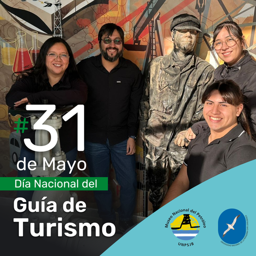 MuseoPetroleo's tweet photo. En la fotografía,  los guías del Museo Nacional del Petróleo: Verónica, Miguel, Abril y Emiliano, junto a Lorenzo, maniquí que representa a los primeros operarios de la industria en Comodoro Rivadavia.

#Dianacionaldelguiadeturismo #Guiadeturismo #Museos #Museosargentinos https://t.co/ujMw9Icjsm