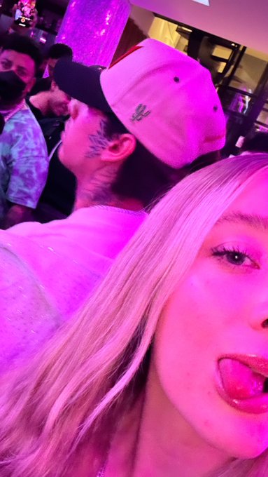 Watch M🦋G's leaked NSFW photo on TwXstars