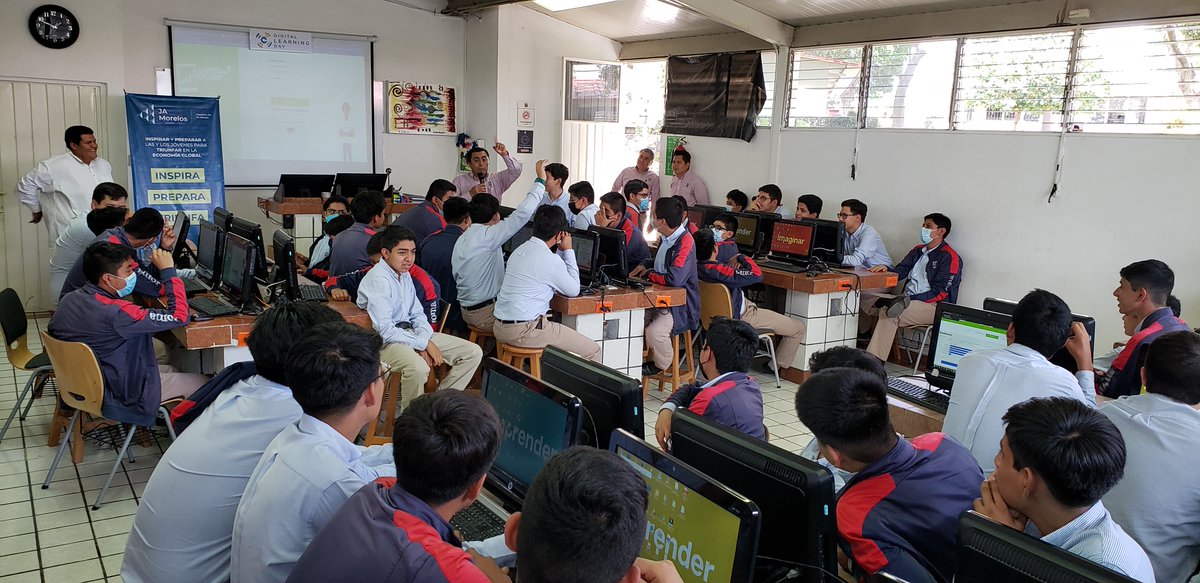 FundacionPenon's tweet photo. Agradecemos a Junior Achievement @ja_morelos por ofrecer este valioso programa de #EducaciónFinanciera que ha impactado positivamente en nuestros alumnos. 🥳👨‍💼

Descubre todos los detalles en el #BlogPeñón👉https://t.co/v6fsxz4sQJ https://t.co/7C5gO1HpPe