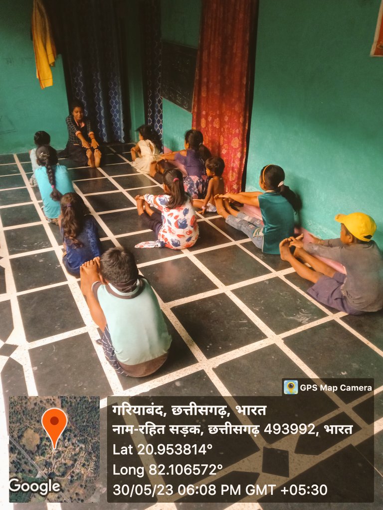nss_hema's tweet photo. बच्चे समाज के भविष्य की नींव होते हैं। ...... उन्हें सच्चे निष्ठावान बनाने के लिए मनोदशा सिखाते हुए.......एक प्रयास।  @_NSSIndia @NSSUFNGCFCG @nssrdbangalore @DBNSSPO @tssonwani104 @NeetaBajpai5 @NssChhattisgarh @ChiteshwarSah10 https://t.co/RIO9kfDR4y