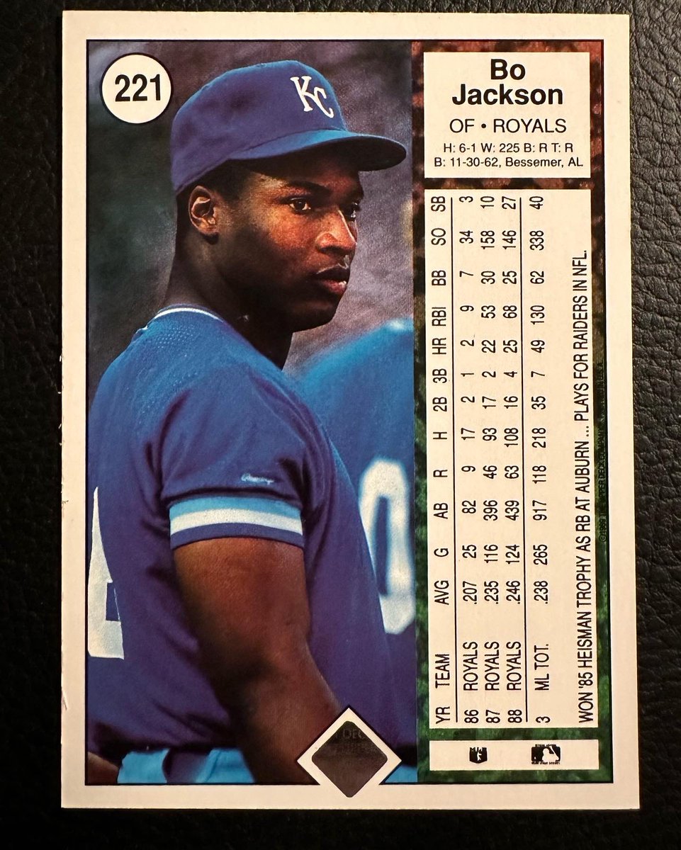 1989 Upper Deck Bo Jackson. We get all sucked into the Griffey for good reason, but this is an underrated Bo Jackson card. What do you think? #junkwax discussion! #upperdeck #upperdeckbaseball #cards #card #sportscard #baseballcards #baseballcard #bojackson #whodoyoucollect