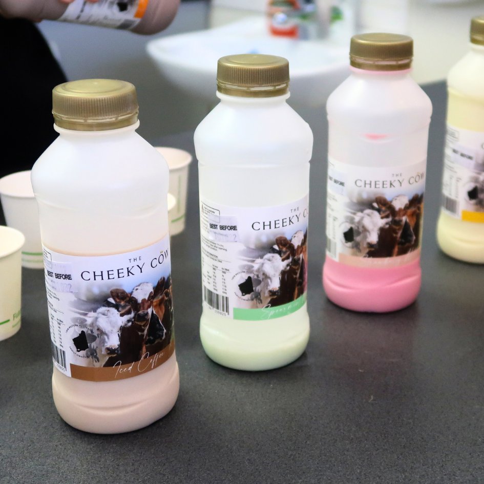 Happy World Milk Day! 

Today we celebrate the hardworking farmers and farming community members who provide us with the high quality, nutritious dairy products and milk alternatives that we all love and enjoy.

Tell us which type milk you love to drink 👇👇 #worldmilkday