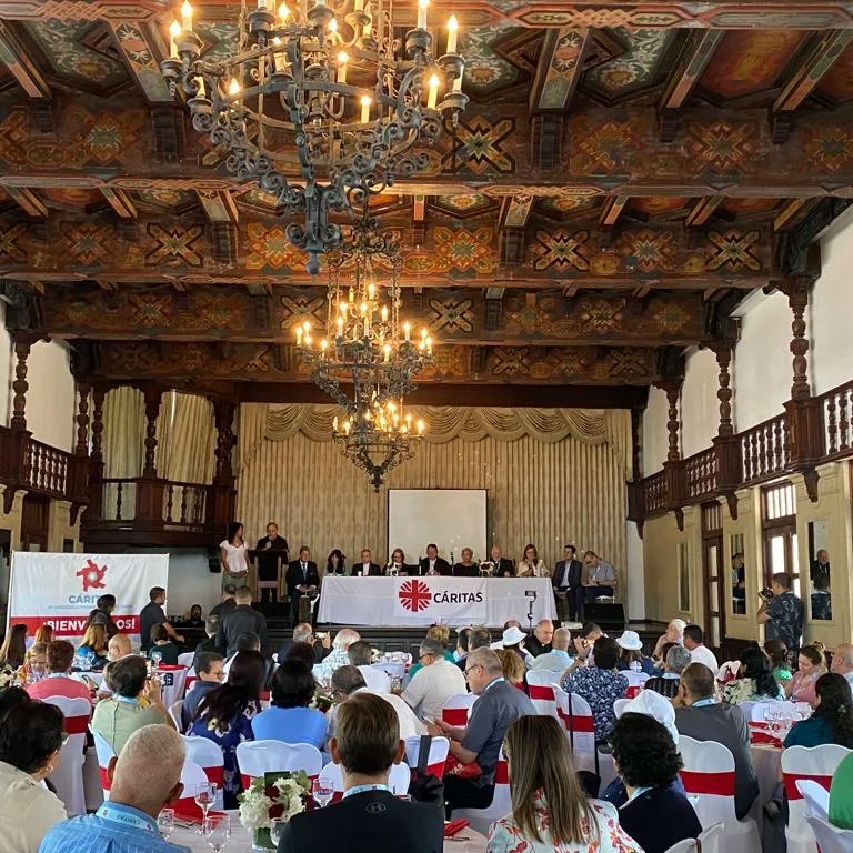 caritasdom's tweet photo. Inauguración del XX Congreso Latinoamericano y del Caribe de Cáritas: “La Iglesia del delantal”, en San Juan, #PuertoRico.

En este XX Congreso participan por parte de #CaritasDominicana, nuestro director nacional, Lic. José Gautreau y el Ing. @FaustoEstevez07, coord. técnico. https://t.co/a8bg4JqhJN