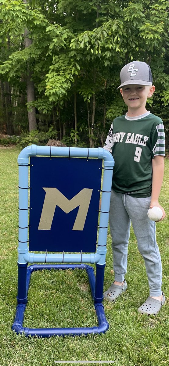What a great birthday gift!  Whiffle ball strike zone !  Happy Birthday Owen🎂