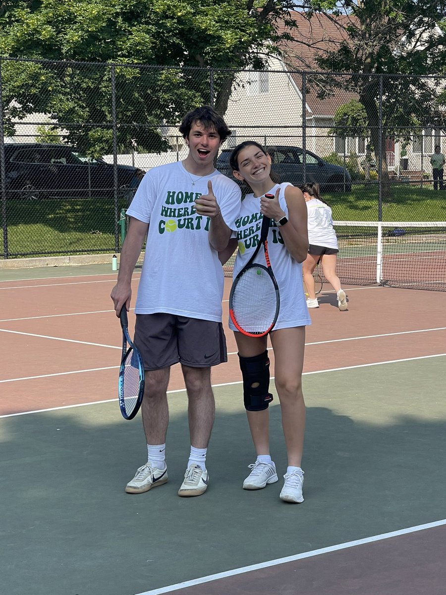 Sharilyn20's tweet photo. @lynbrook high school tennis hosted first annual mixed doubles tournament! #success #girlsvarsitytennis #boysvarsitytennis #homeiswherethecourtis https://t.co/Q9iJoTMjsO