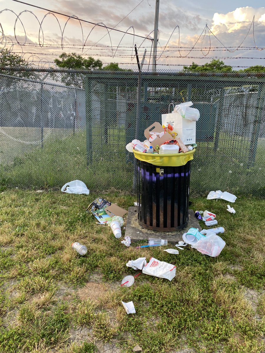 ⁦⁦@MetroNashville⁩ please clean Love Circle, many residents and visitors come for the view. Every day clean is appreciated