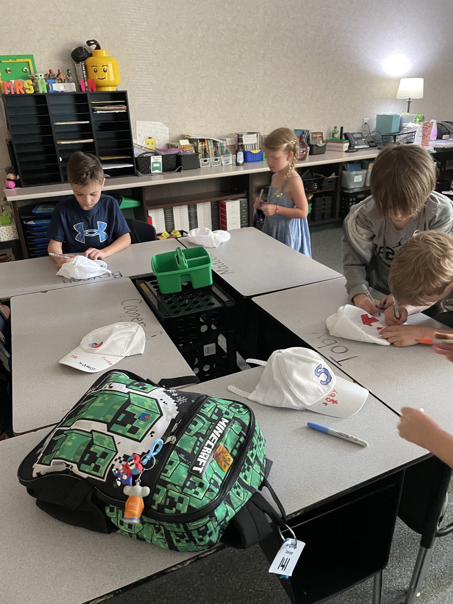 Our final two activities today…make memory hats and ice cream sundaes! ❤️