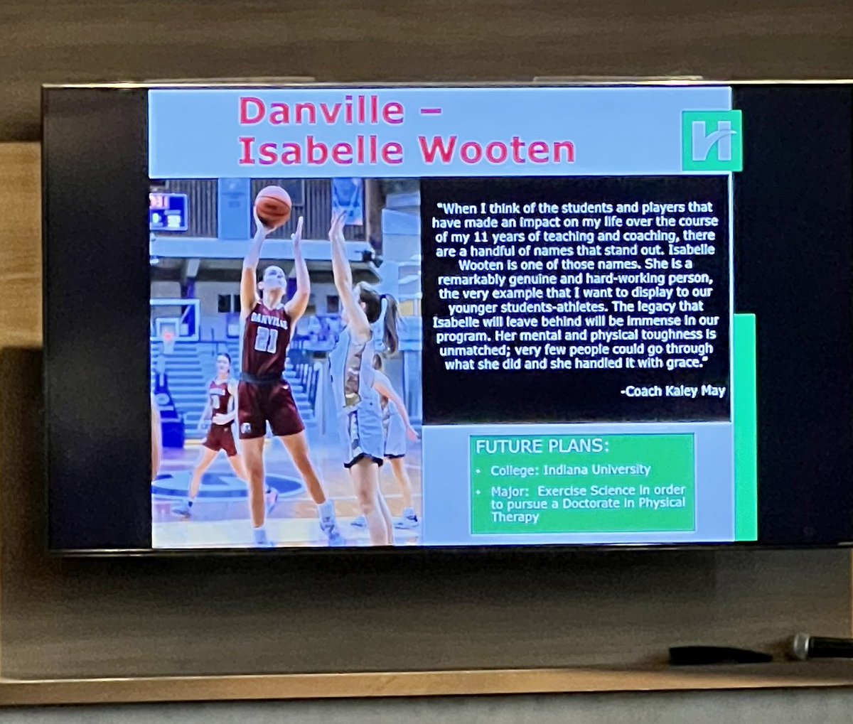 Thrilled to have had the chance to celebrate <a href="/DCHSWarriorsGBB/">Danville Warriors Girls’ Basketball (Indiana)</a>’s <a href="/wooten_isabelle/">isabelle wooten</a> tonight as the <a href="/HendricksHealth/">Hendricks Regional Health</a> Comeback Athlete of the Year for Danville! #WarriorPride