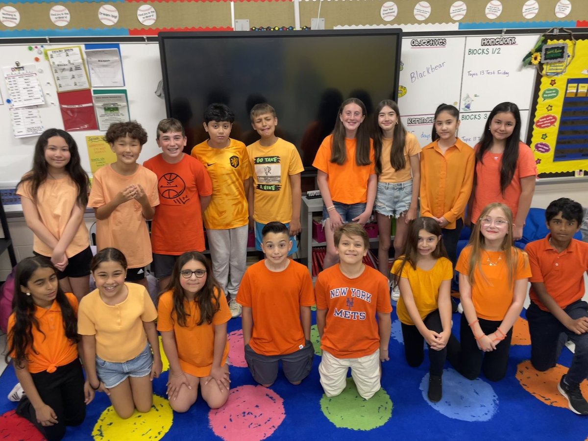 MrsTruzz's tweet image. Great job 5th graders! We are so proud of you! @FJDugan @dugansmith21 #justsing