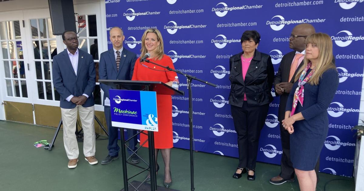 BruceEdWalker's tweet image. At the 2023 Mackinac Policy Conference, Secretary of State Jocelyn Benson announced the growth of the Road to Restoration program, a public-private partnership that helps Michiganders regain their driver’s licenses.