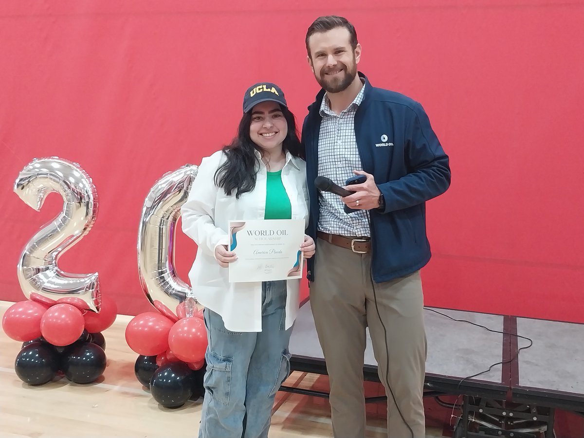 dakcomm's tweet image. Located in Compton, Centennial High celebrated “Decision Day”. This year’s recipient of the World Oil Scholarship was an exceptional student who had a strong GPA &amp;amp; was very involved in school activities. Congrats to America Pineda who's attending UCLA in the Fall! #DecisionDay