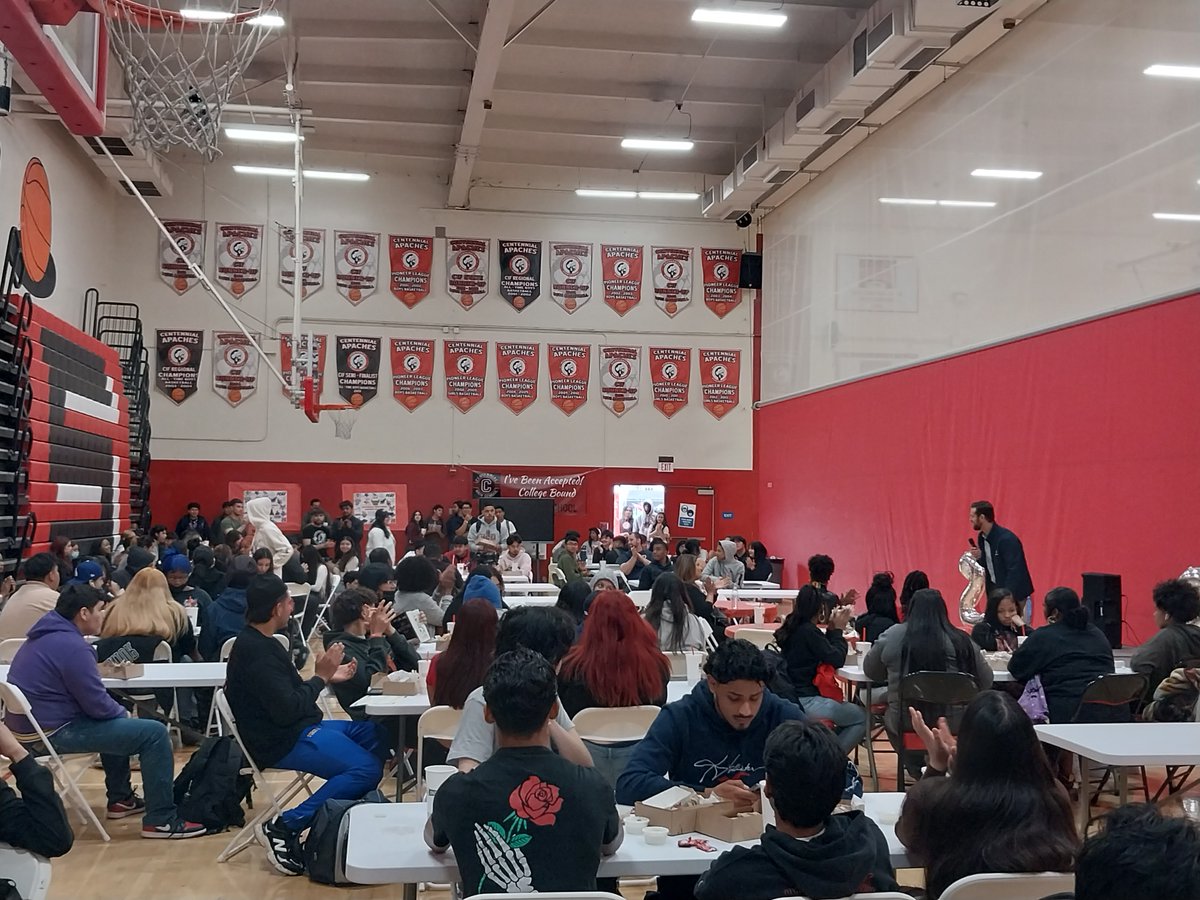 dakcomm's tweet image. Located in Compton, Centennial High celebrated “Decision Day”. This year’s recipient of the World Oil Scholarship was an exceptional student who had a strong GPA &amp;amp; was very involved in school activities. Congrats to America Pineda who's attending UCLA in the Fall! #DecisionDay