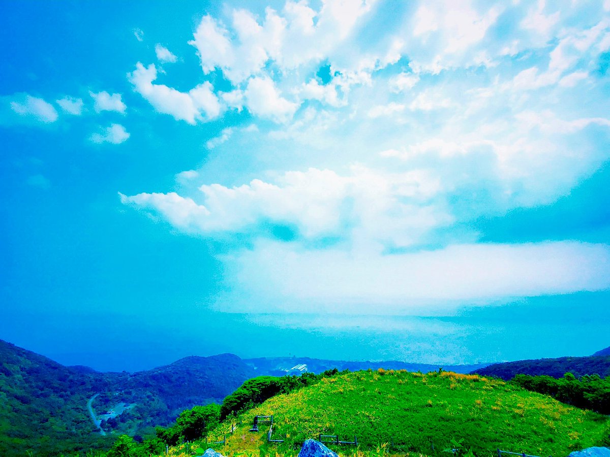 お疲れ様です😊 今日から6月初夏も近し季節🎐 今月も頑張りましょう💪 そして今月もよろしくお願いします(* ˘ ᵕ ˘*)🍀いつも皆様に感謝🍀 遅番行ってきます💪