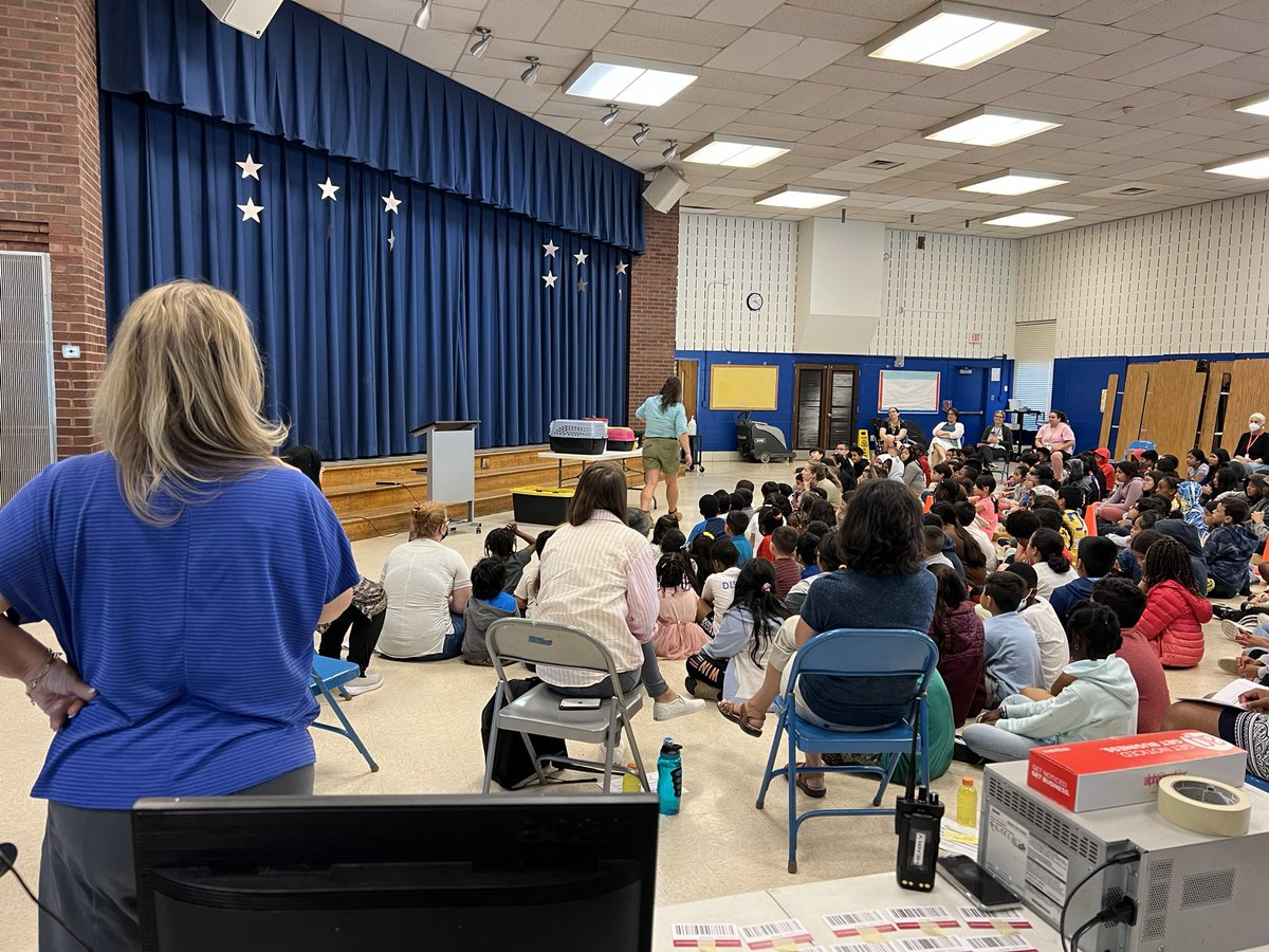 Students at Summit Hall ES enjoyed a different and fun assembly.  BarnHill Preserve  animals were cool and kids learned a lot!