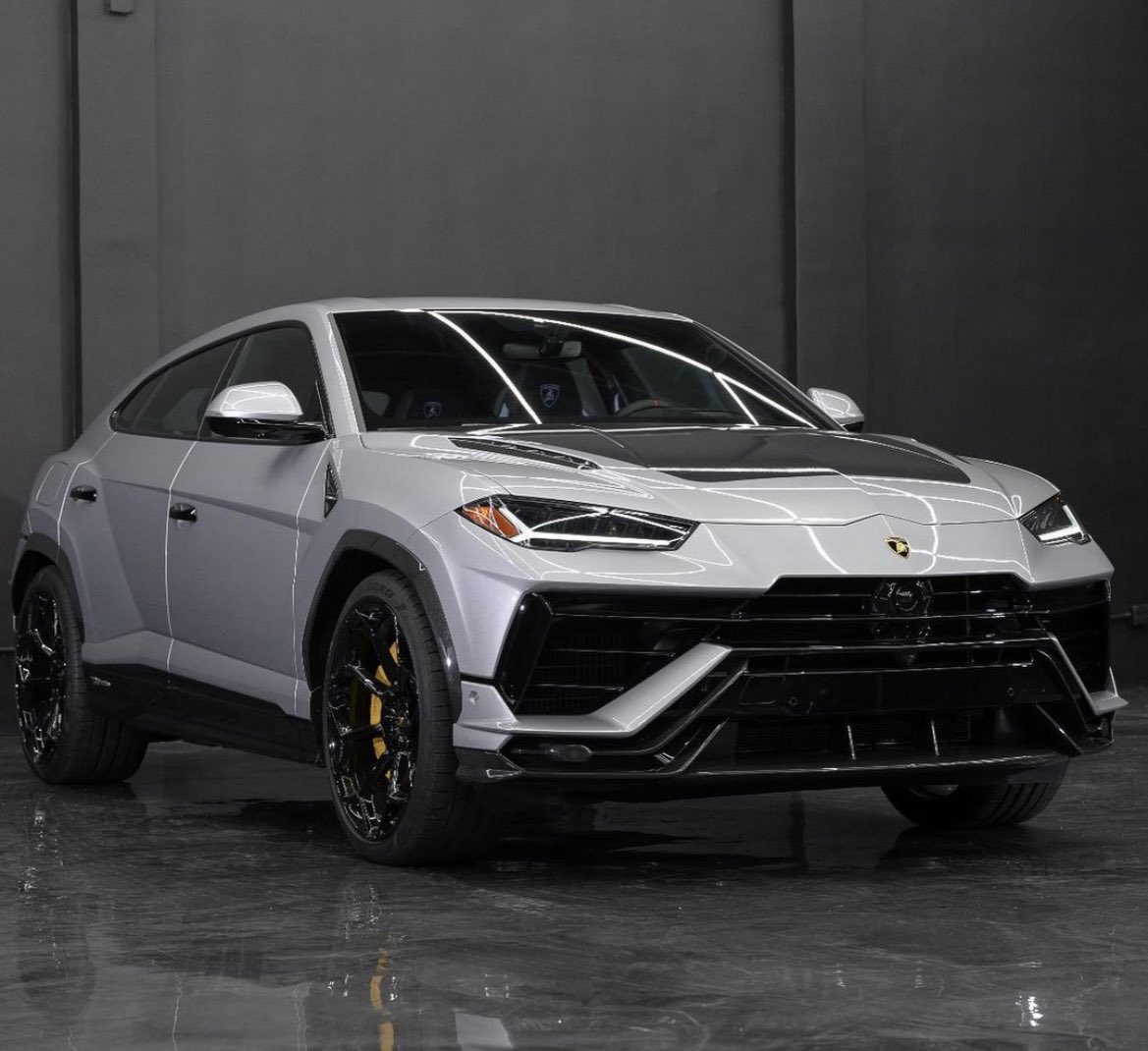 LUX Cars tweet media