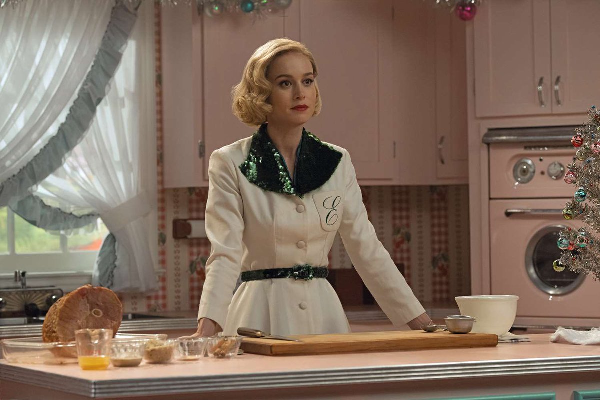 ScreenThoughts's tweet image. The limited-series adaptation of #BonnieGarmus’s best-selling novel #LessonsinChemistry, starring #BrieLarson, has a release date. The two first episodes will premiere at #AppleTV+ on October 13, with the remaining six episodes debuting weekly, always on Fridays - Lalu