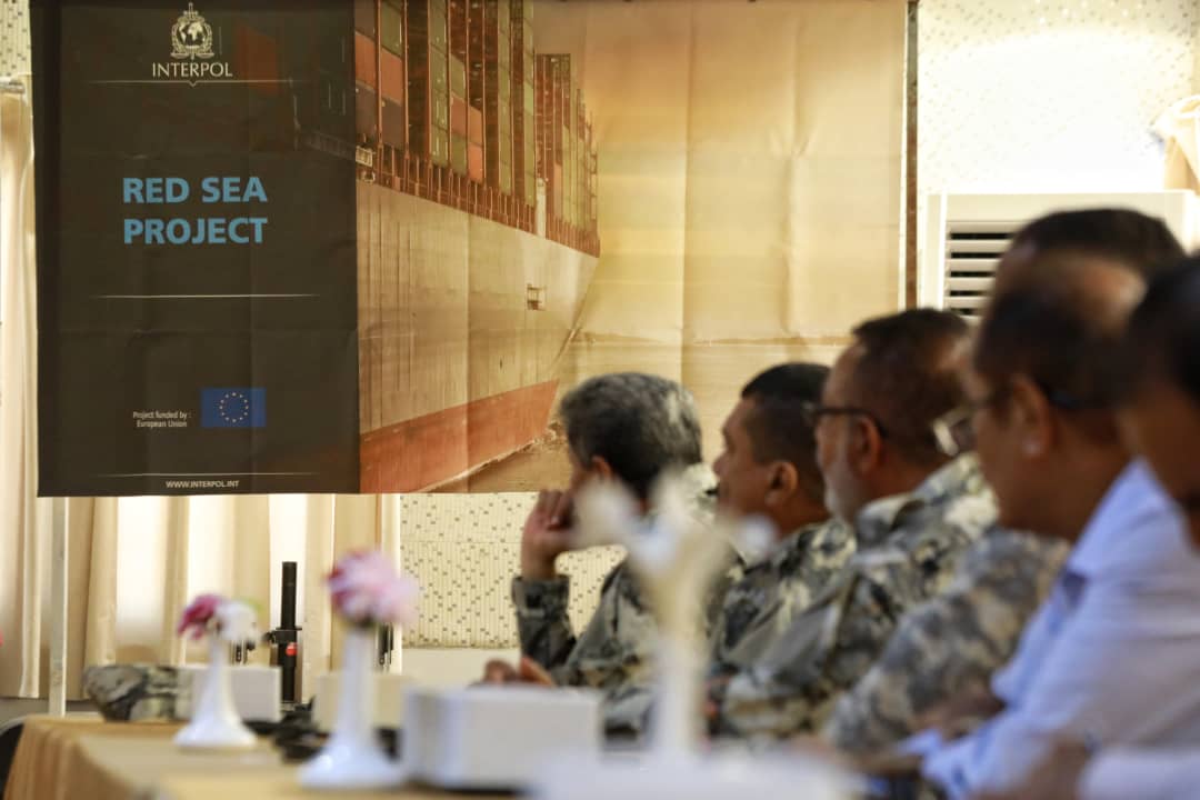 INTERPOL_HQ's tweet photo. Capacity Building in Yemen 🇾🇪
The #RedSea_Programme has trained law enforcement officers on countering human trafficking in the maritime domain, honing investigative skills through a mix of theory, case studies & practical exercises, focusing on inter-agency coordination. https://t.co/NFMTDaLDJ6