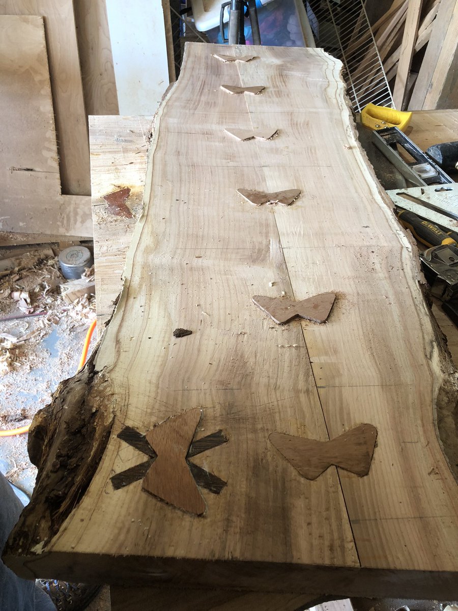 Making an Entryway/ console table out of scraps for a vendor show this weekend. 

Claim it as yours BY 6/2, and you’ll get 30% off. Willing to ship in the USA.