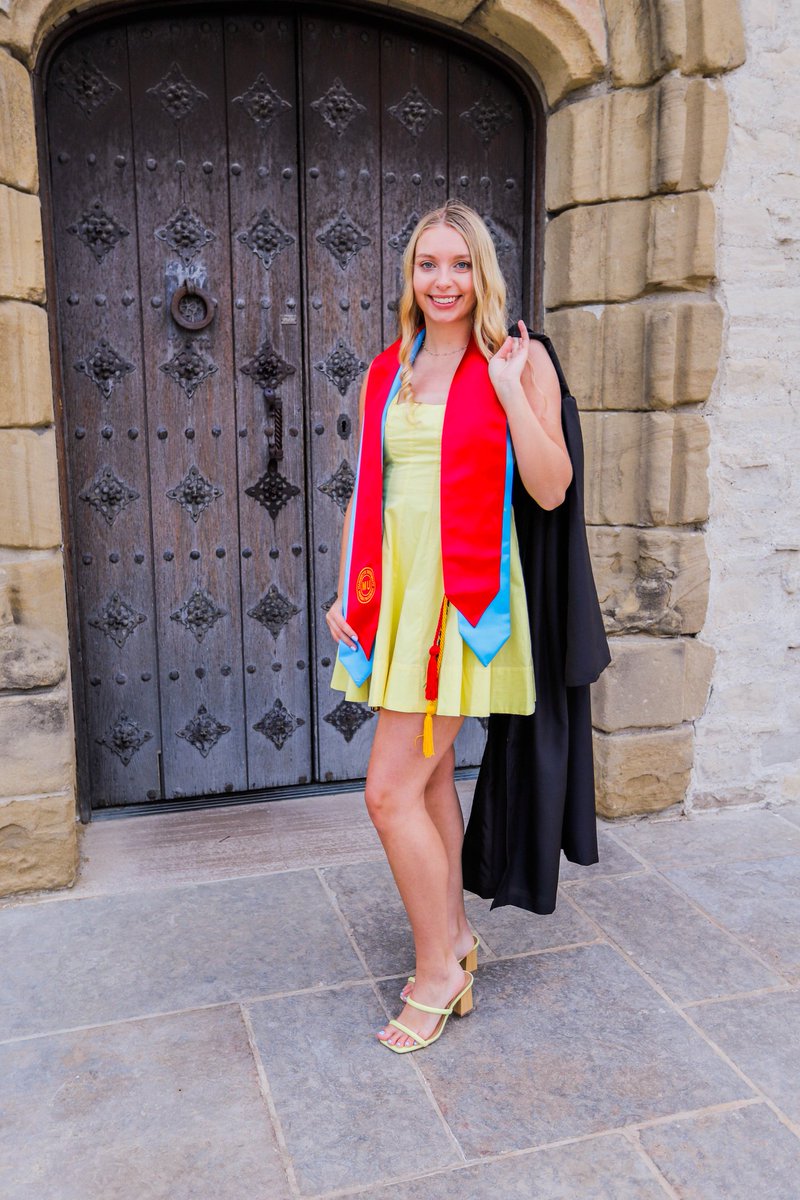 DhruvaaShroff's tweet photo. Tapping into the Magic

P.S. Congrats, Emily!!

#graduation #portrait #senior #seniorpictures #graduationpictures #graduation #portraitphotography #photography #photoshoot #photos https://t.co/mkzU7su4ts