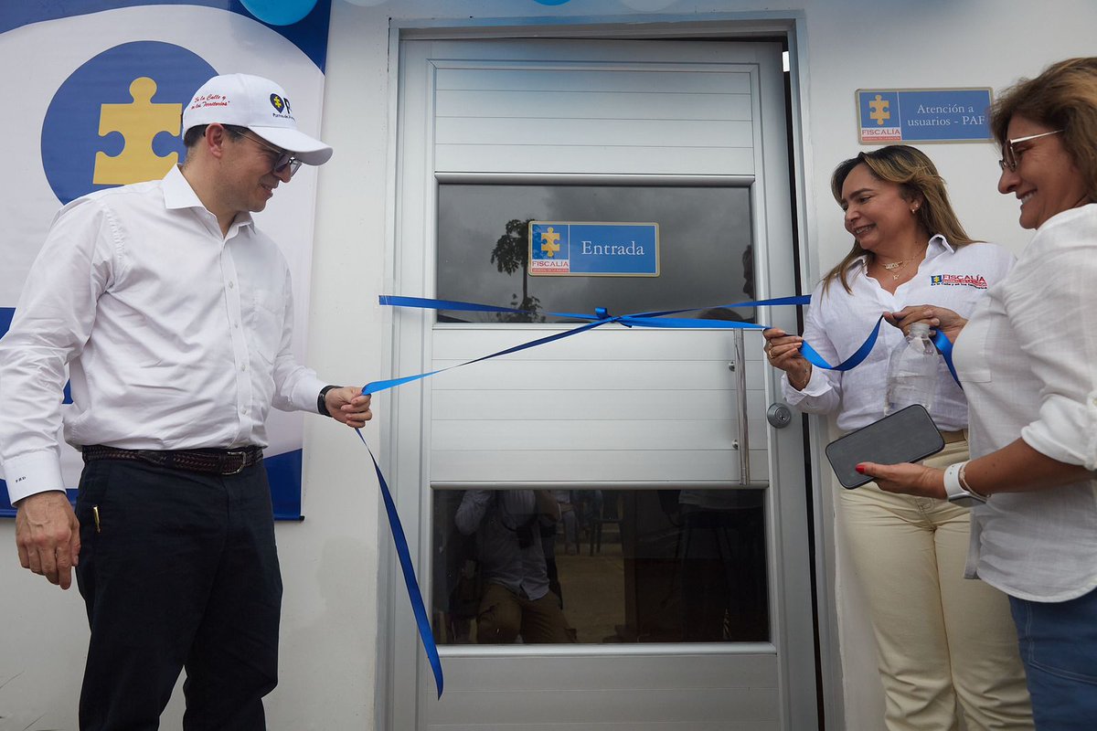 #AEstaHora | El Fiscal General, Francisco Barbosa, puso en funcionamiento una nueva sede de la Fiscalía en Canalete, #Córdoba. Se trata de un Punto de Atención de la Fiscalía (PAF), el cual dispondrá de toda la oferta de servicios institucionales y garantizará el acceso a la