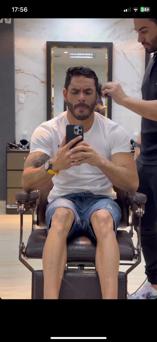 kaliel's tweet photo. rodolfo não pulou nenhum treino de perna…. pulou todos https://t.co/OZAvttdSMp