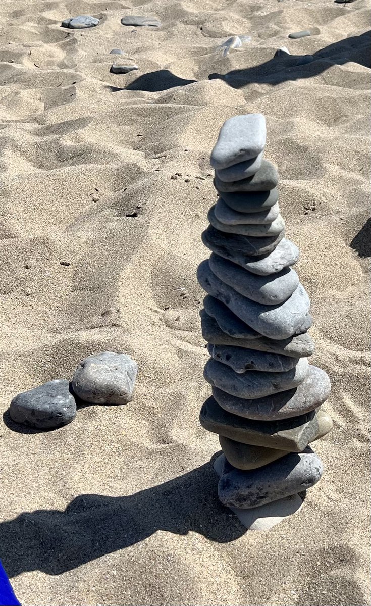 Aspirational levels of #Pebble balancing from Da Boy today

And Buster living his best doggo life with his #UtterleyMutterly ice cream 🍦🐾

#Tenby #BeachLife