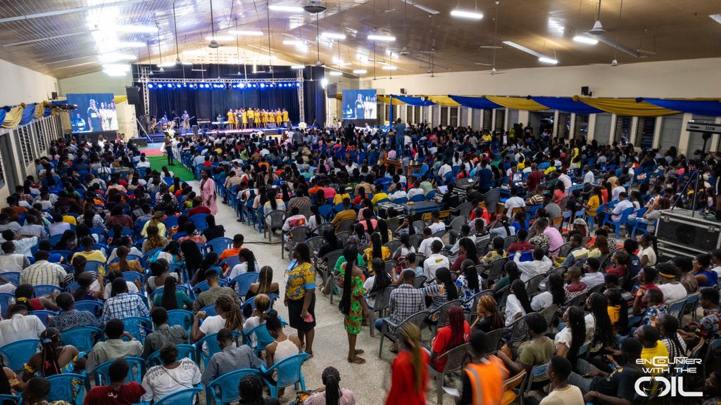 SamKorankye's tweet photo. Encounter with the Oil, the second night of my crusade with the University of Cape Coast, was replete with #power, #presence, the breaking of yokes, and the rising of the new David and Gideon generation to defy the odds.

#AGatUCC #encounterucc #rosagh #PPCC #prophetic #praise #prayer #power #Jesus #RoyalhouseChapel