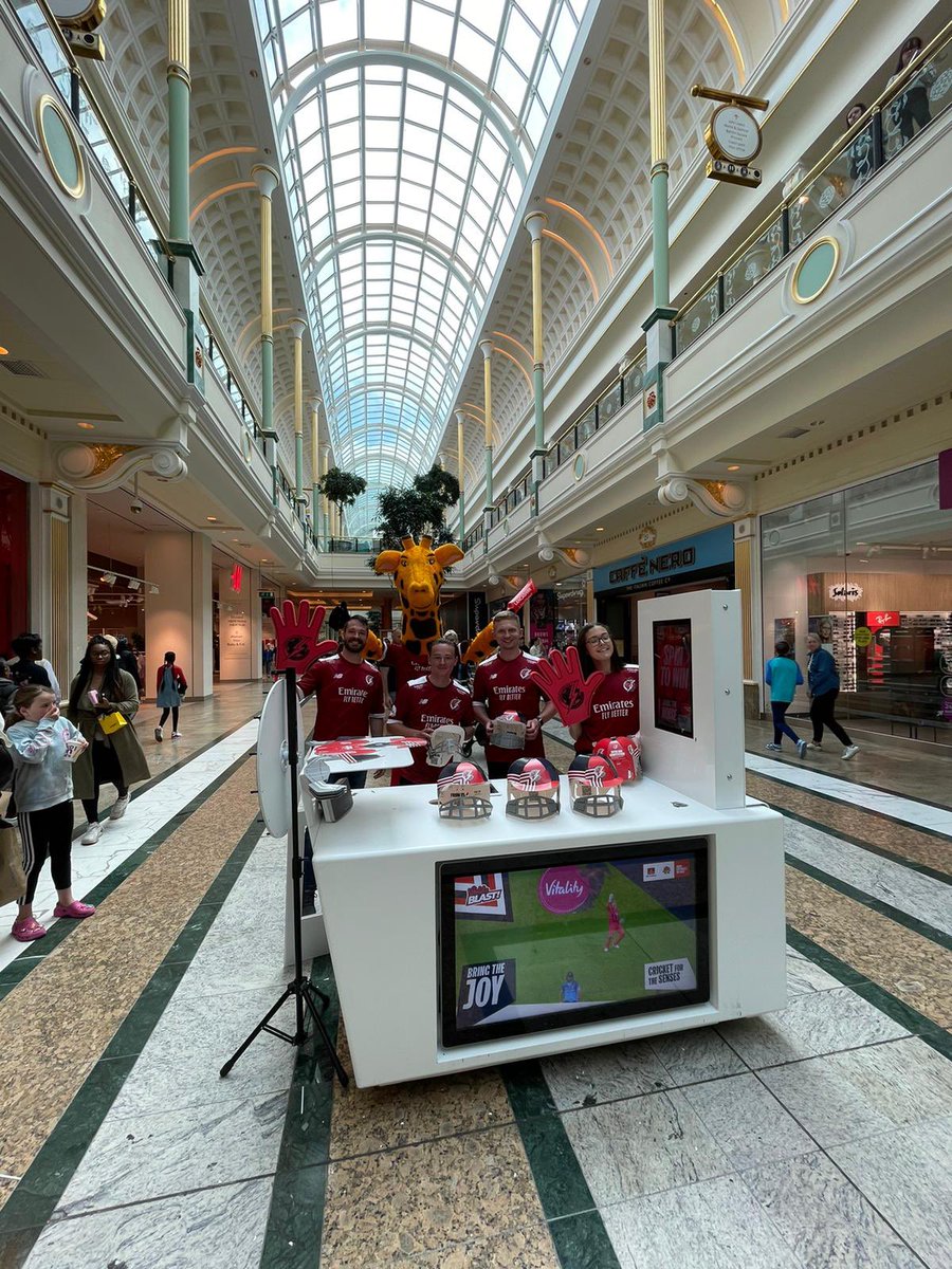 lancscricket's tweet photo. 💥 We’ve loved seeing everyone at the @_traffordcentre today! 

If you liked what you saw, get down to @EmiratesOT for a @VitalityBlast game over the next few weeks! 

Tickets ➡️ https://t.co/6NQqf2KXeP https://t.co/VO6r9heeaI