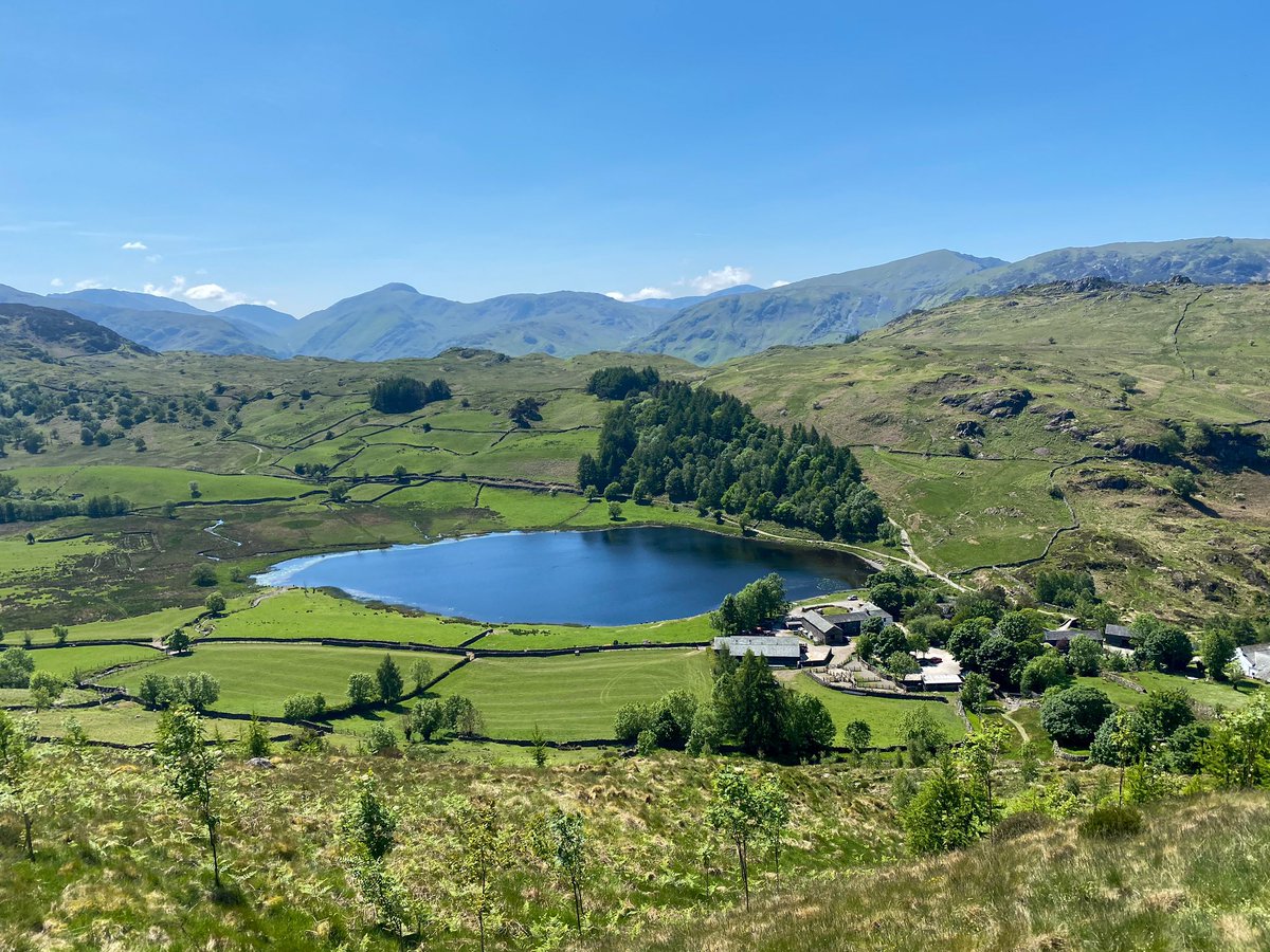 Day5 - Another beautiful day in the #LakeDistrict ☀️ 5 Wainwrights today from Walla Crag to Armboth Fell, visiting Watendlath and ending with a pint in Rosthwaite. 😎⛰️🥾❤️