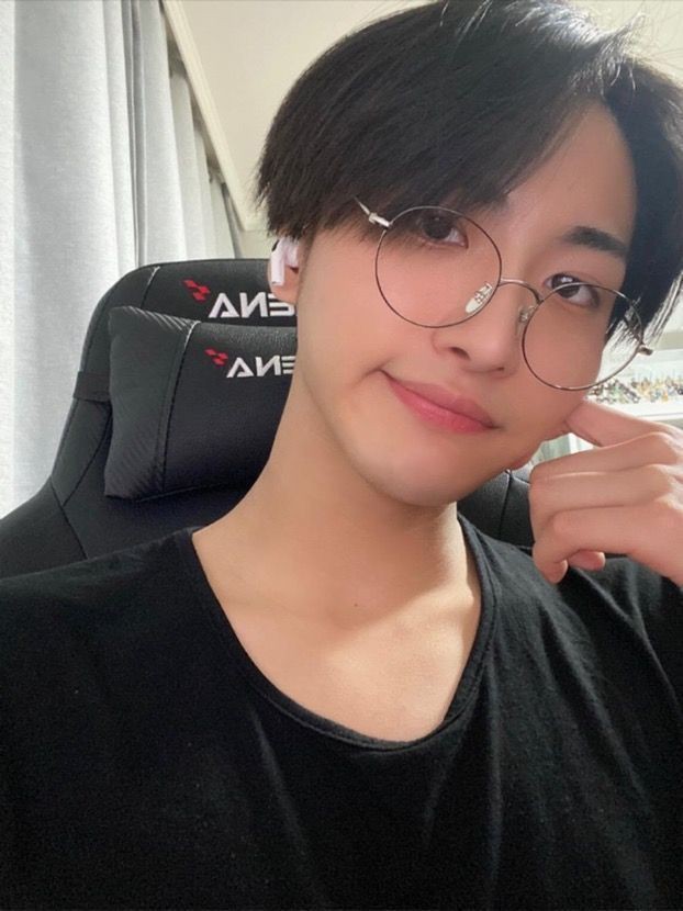 SeonghwaPack's tweet photo. 😍😍😍 https://t.co/UI9Tb1he6a