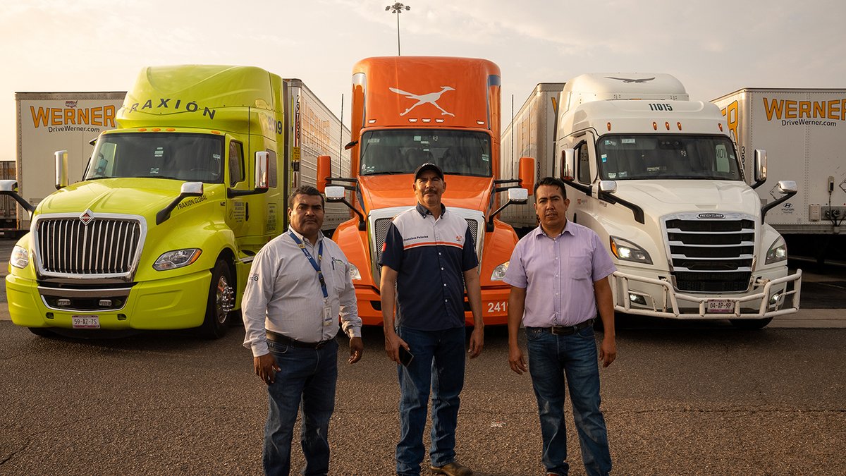 One_Werner's tweet photo. 💪 Here in Laredo, we mean business. Werner proudly transports more cross-border freight to and from Mexico than any other carrier.
Learn more about our cross-border freight operations ➡️ https://t.co/XZ1LdMJ8yL #TeamBlue #CrossBorderFreight https://t.co/WBx70J5Spg